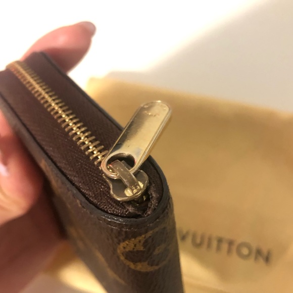 Authentic LV zippy coin purse - SOLD - Picture 6 of 8